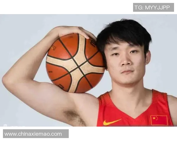 成都羽毛球队在亚运会积分榜上以53分稳居第一名展现强劲实力